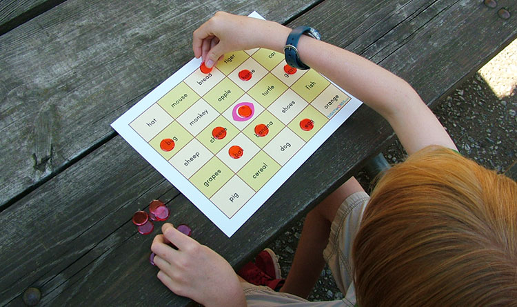 Playing a Bingo Game in Teams with Language Cards