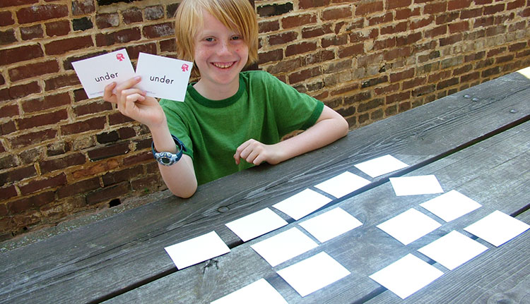 Spelling Cards: Back To School  Play Spelling Cards: Back To School on  PrimaryGames